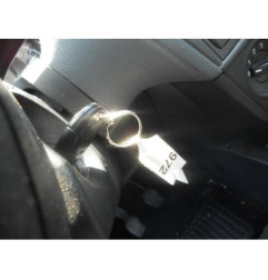 Pompe de direction FORD FIESTA 5