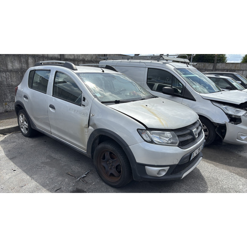 Vitre avant gauche DACIA SANDERO 2 Photo n°7