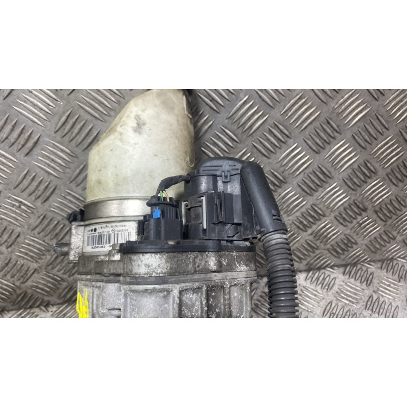 Pompe de direction OPEL ZAFIRA B Photo n°3