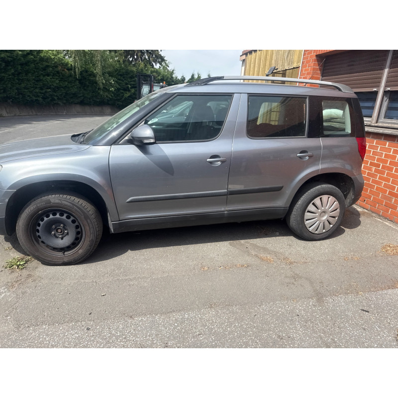 SKODA YETI PHASE 1 2.0 TDI - 16V TURBO Photo n°1