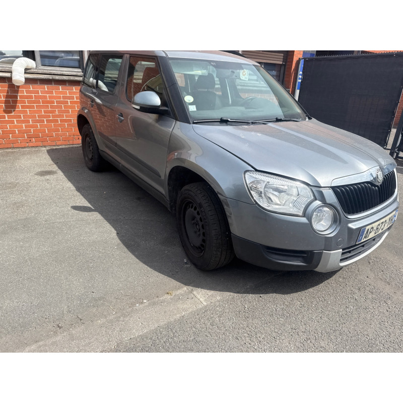 SKODA YETI PHASE 1 2.0 TDI - 16V TURBO Photo n°3