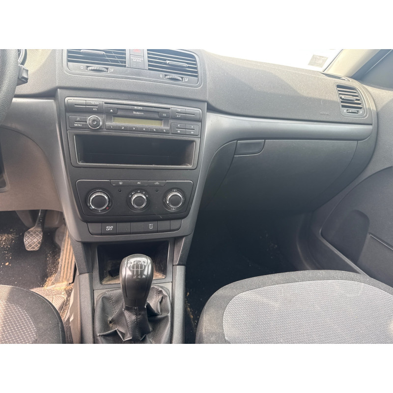 SKODA YETI PHASE 1 2.0 TDI - 16V TURBO Photo n°20