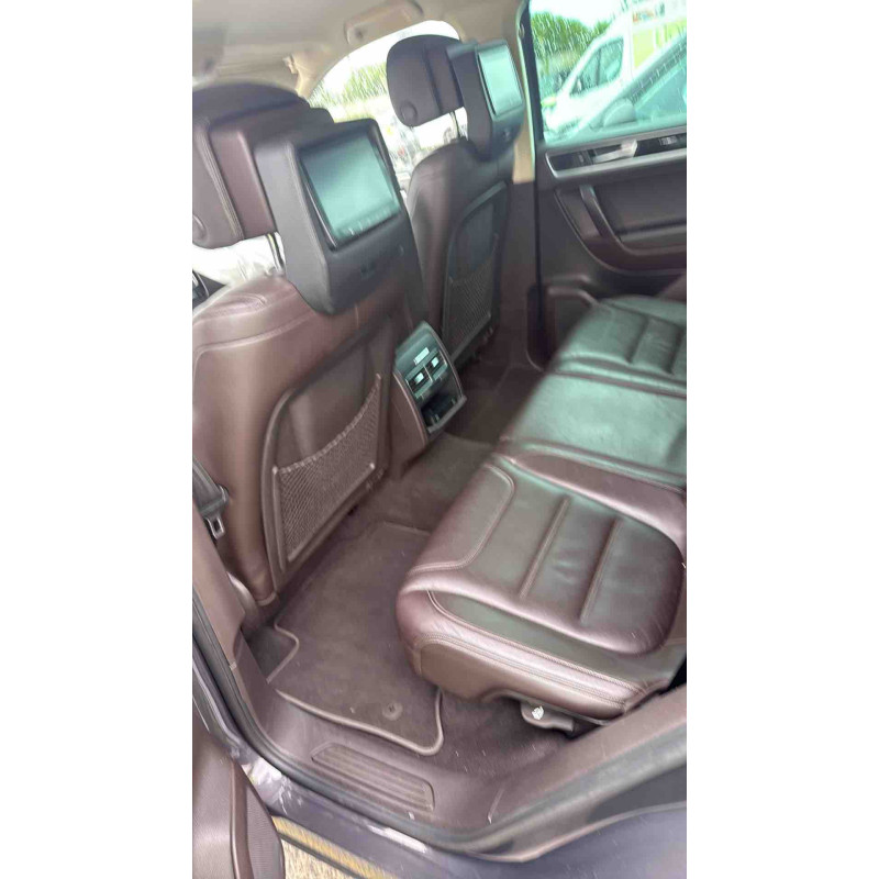 VOLKSWAGEN TOUAREG 2 PHASE 1 3.0 TDI - 24V V6 TURBO 4 MOTION 4X4 Photo n°14