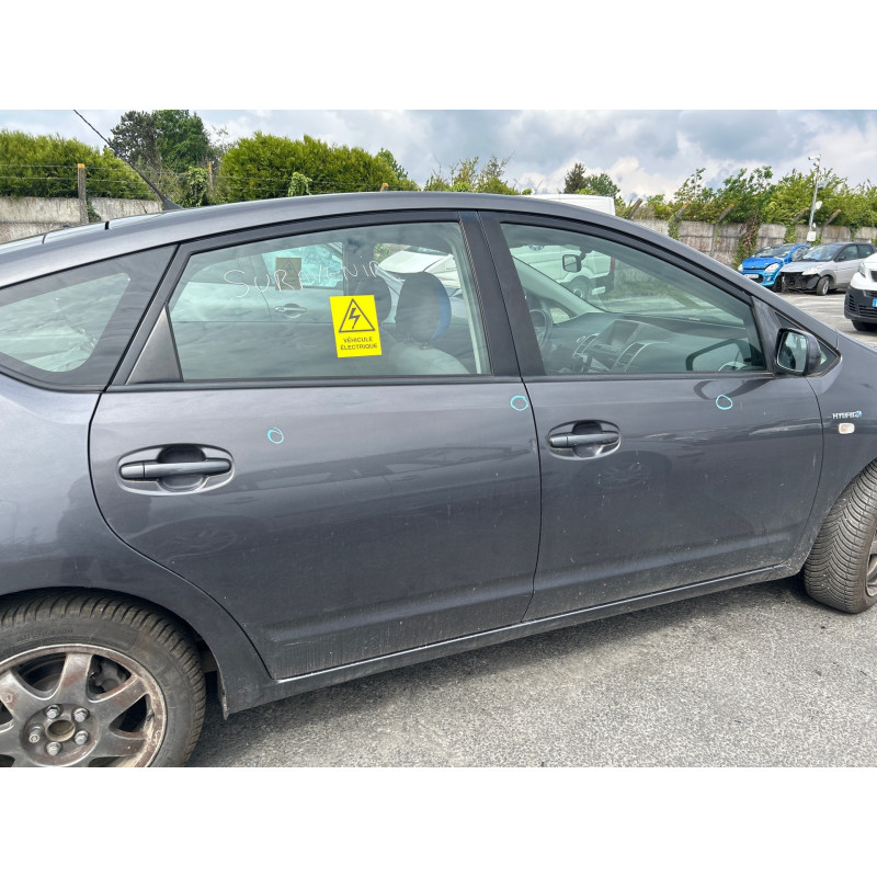 TOYOTA PRIUS 2 1.5i - 16V HYBRID Photo n°3