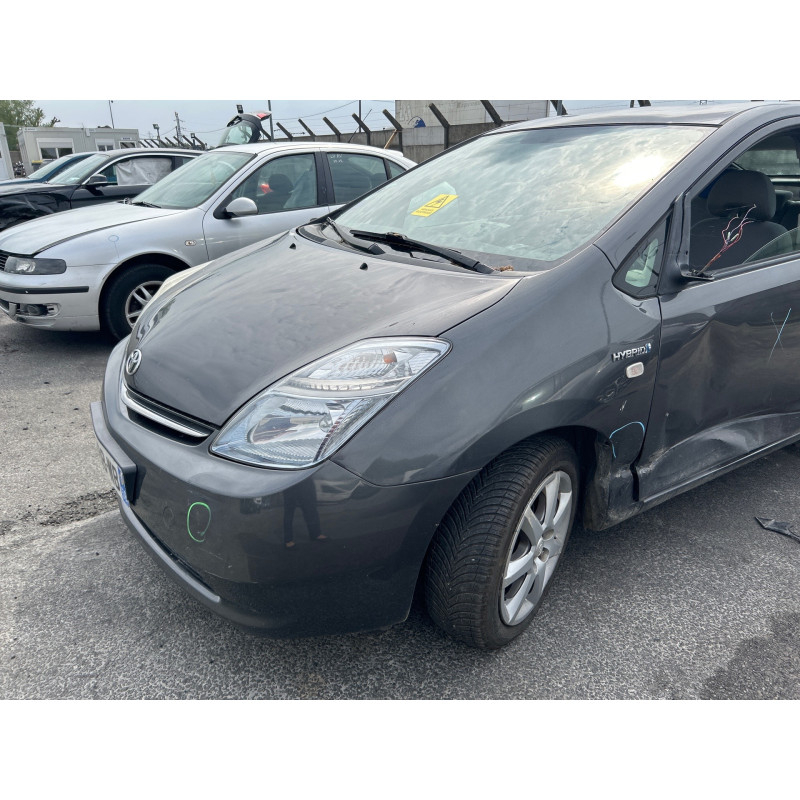 TOYOTA PRIUS 2 1.5i - 16V HYBRID Photo n°5