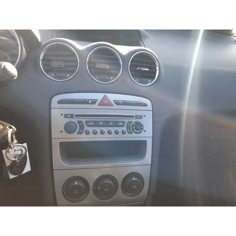 PEUGEOT 308 1 PHASE 1 1.6 HDI - 16V TURBO Photo n°10