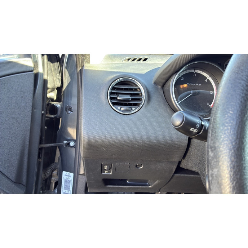 PEUGEOT 308 1 PHASE 1 1.6 HDI - 16V TURBO Photo n°29