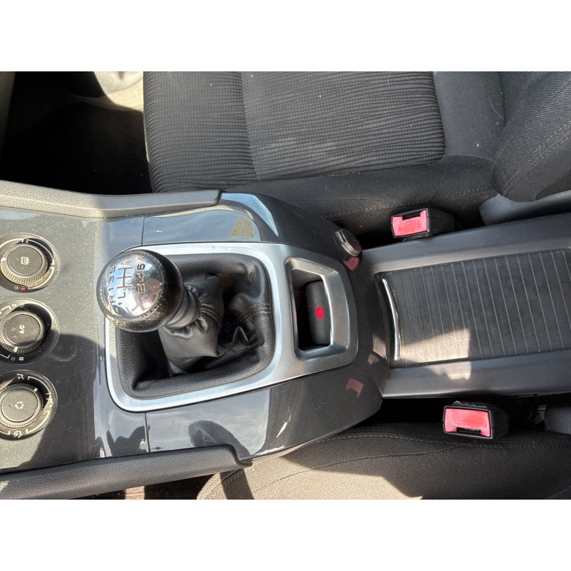PEUGEOT 5008 1 PHASE 1 1.6 HDI - 8V TURBO Photo n°18