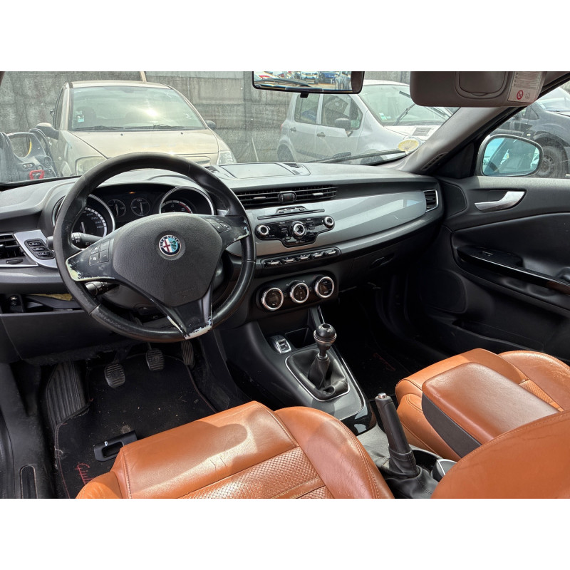 ALFA ROMEO GIULIETTA 2 PHASE 1 1.6 JTD - 16V TURBO MULTIJET Photo n°20