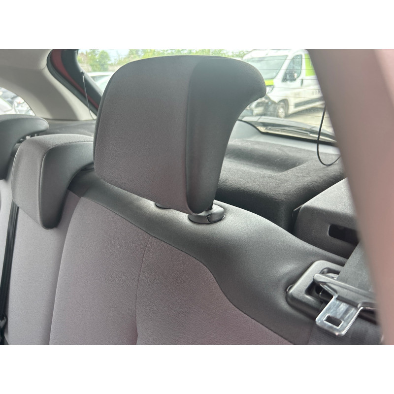 CITROEN C3 2 PHASE 1 1.1i - 8V Photo n°8