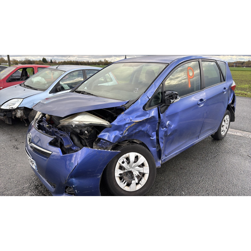 Cremaillere assistee TOYOTA VERSO-S Photo n°6