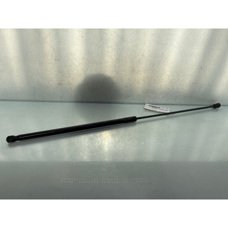 Verin de capot VOLKSWAGEN GOLF 7 Photo n°3