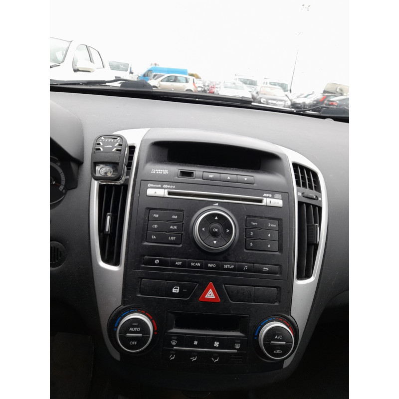 Serrure avant gauche KIA CEE-D 1 SPORT WAGON Photo n°12