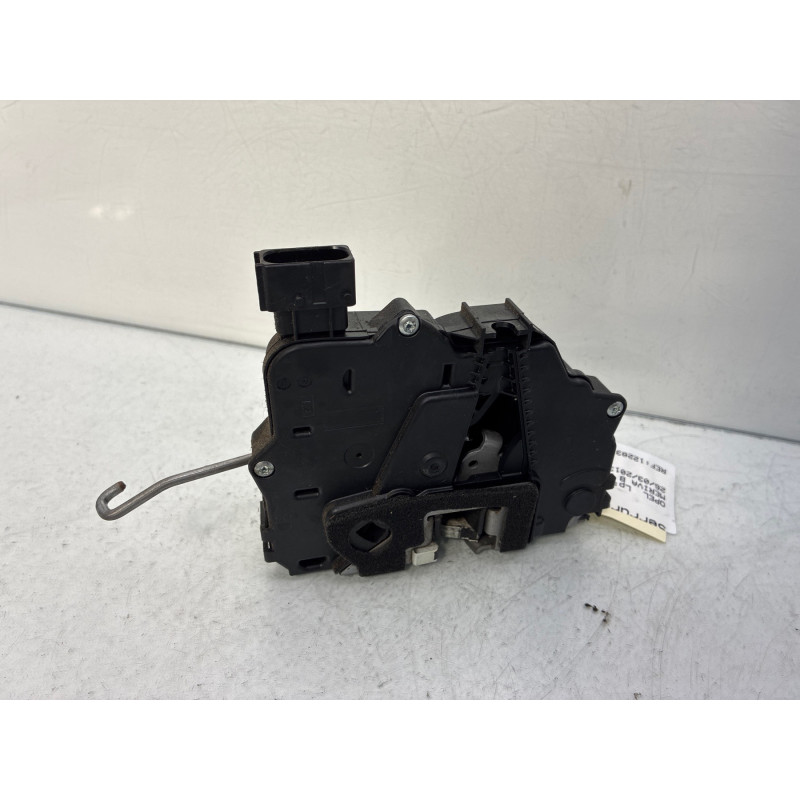 Serrure avant gauche OPEL MERIVA B Photo n°4