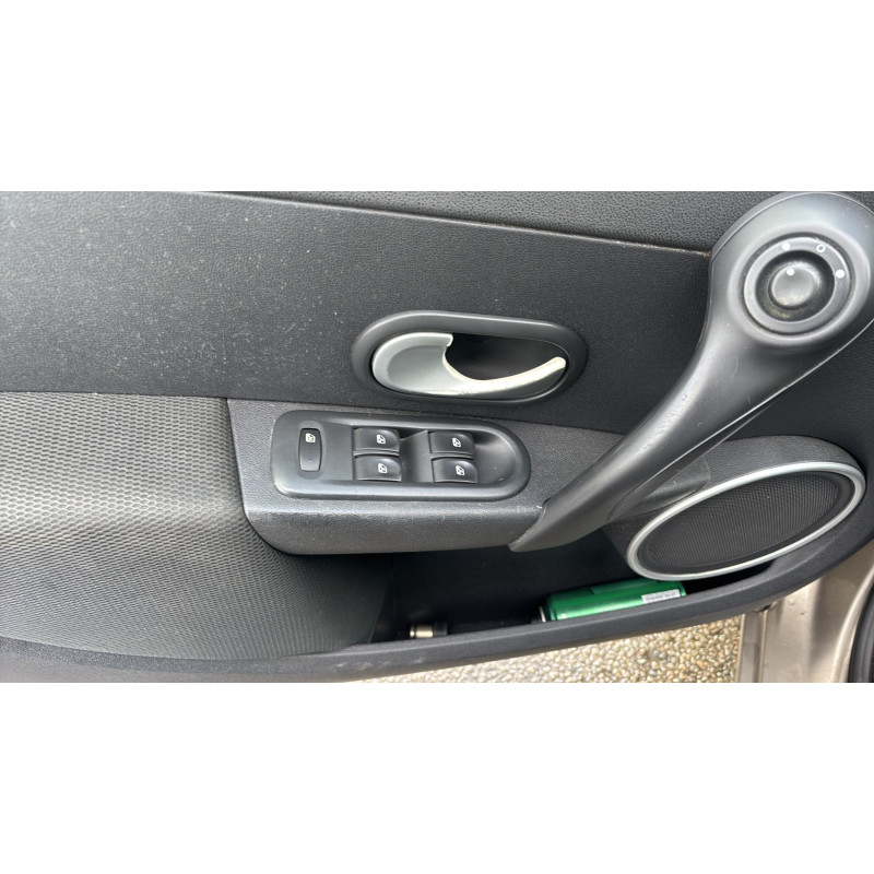 Retroviseur gauche RENAULT CLIO 3 Photo n°18