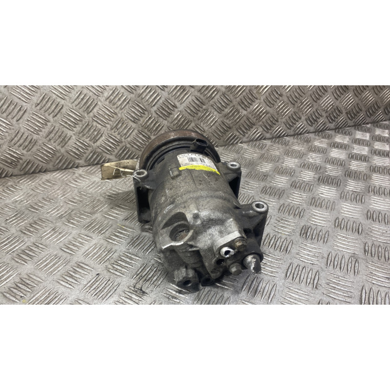 Compresseur clim RENAULT MEGANE 2 Photo n°1
