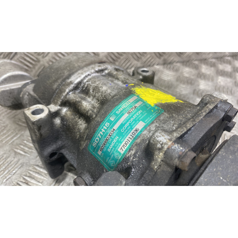 Compresseur clim RENAULT LAGUNA 1 Photo n°2