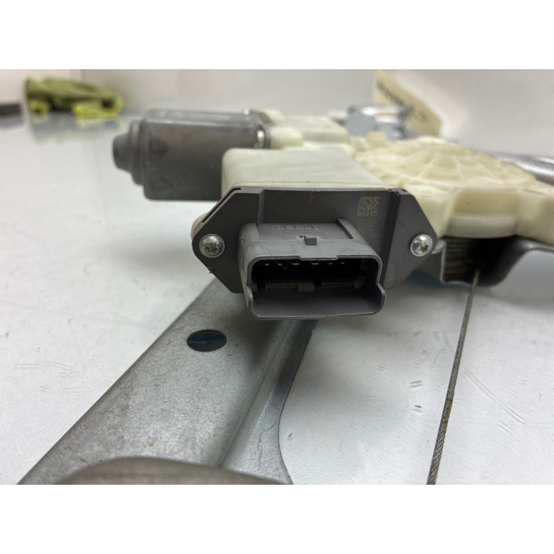 Leve vitre electrique avant droit PEUGEOT 3008 1 Photo n°6