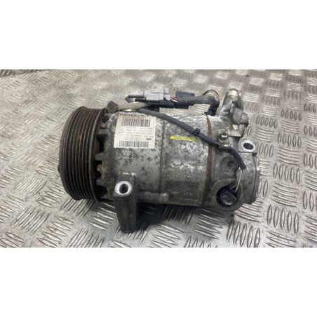 Compresseur clim RENAULT CLIO 4 Photo n°1