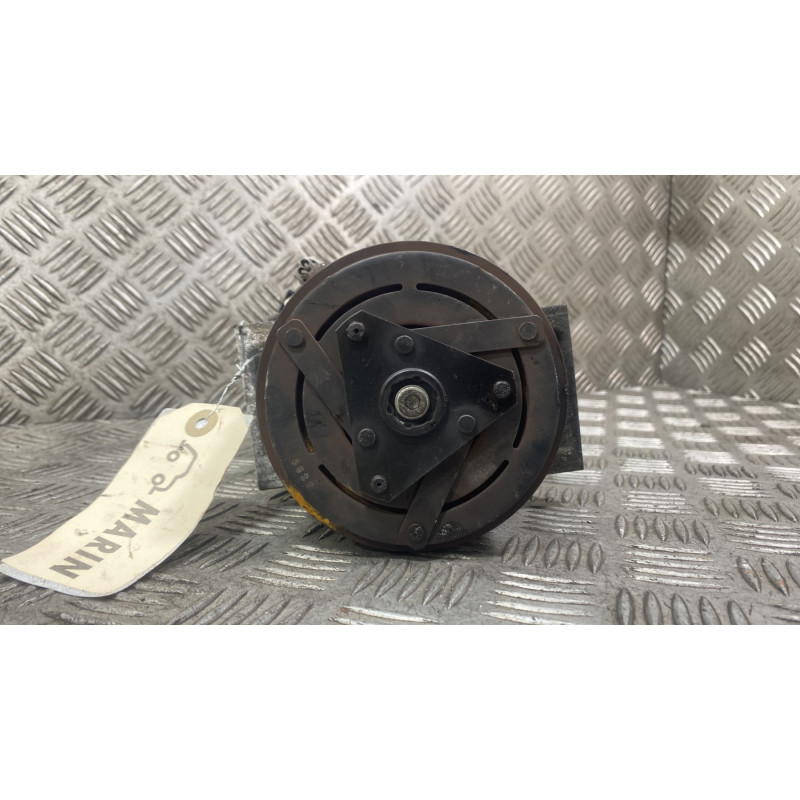 Compresseur clim RENAULT CLIO 4 Photo n°3