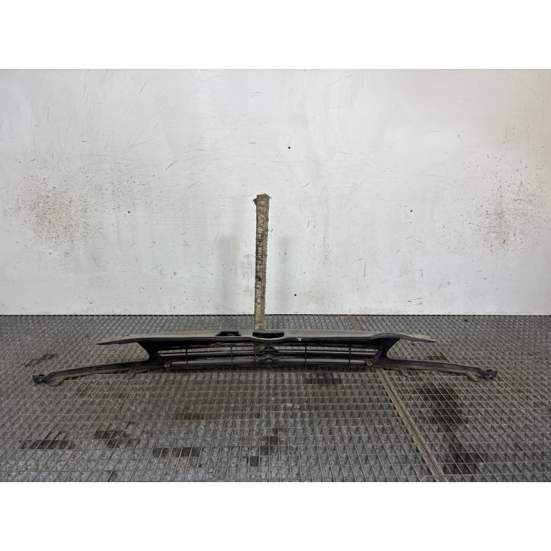 Calandre CITROEN SAXO Photo n°4