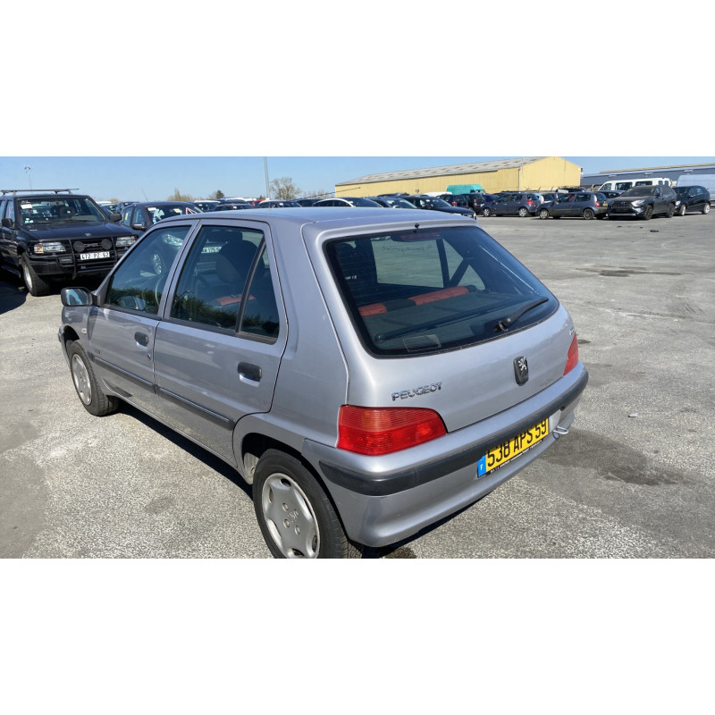Poignee interieur avant droit PEUGEOT 106 Photo n°8