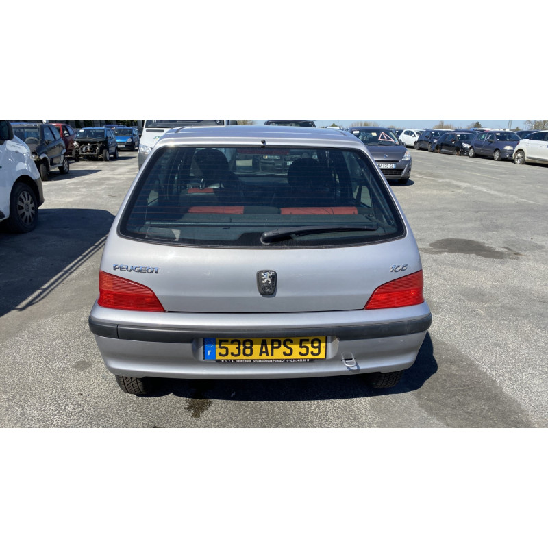 Poignee interieur avant droit PEUGEOT 106 Photo n°9