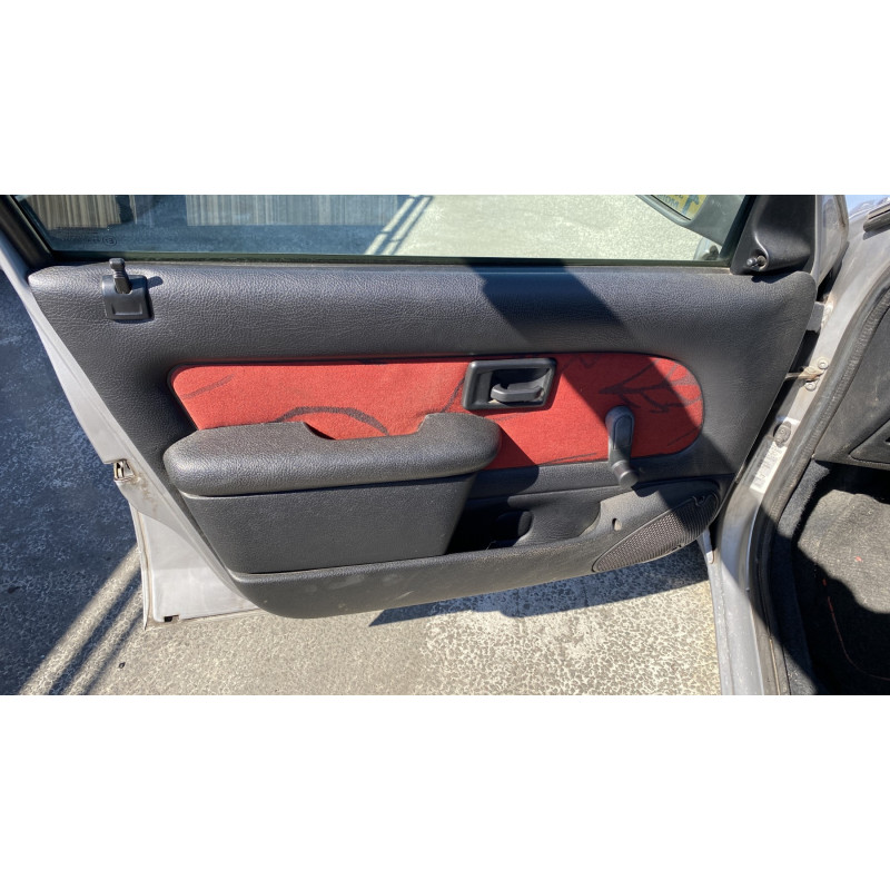 Poignee interieur avant droit PEUGEOT 106 Photo n°13