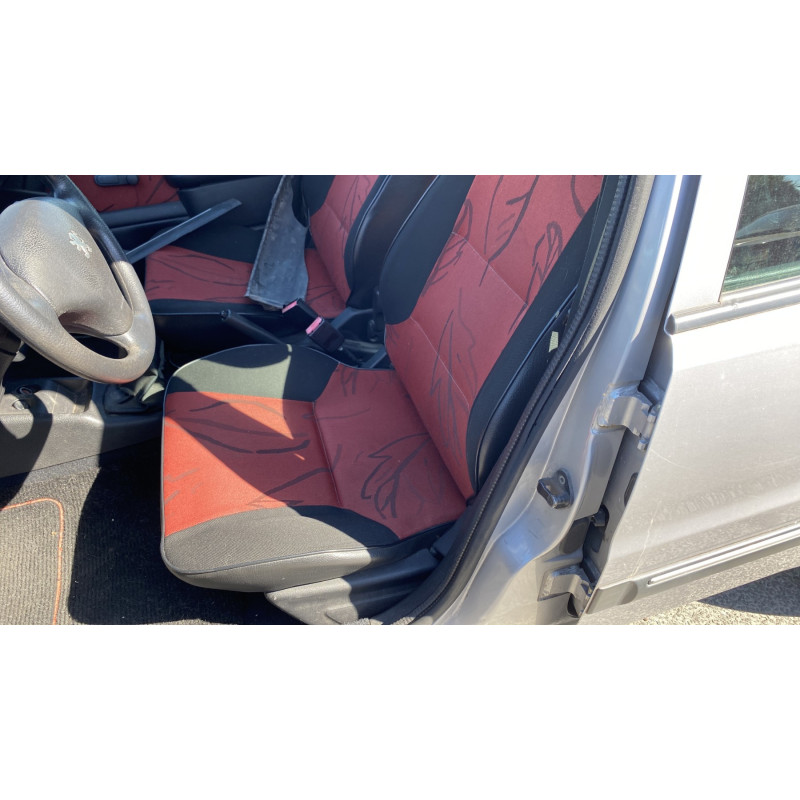 Poignee interieur avant droit PEUGEOT 106 Photo n°15