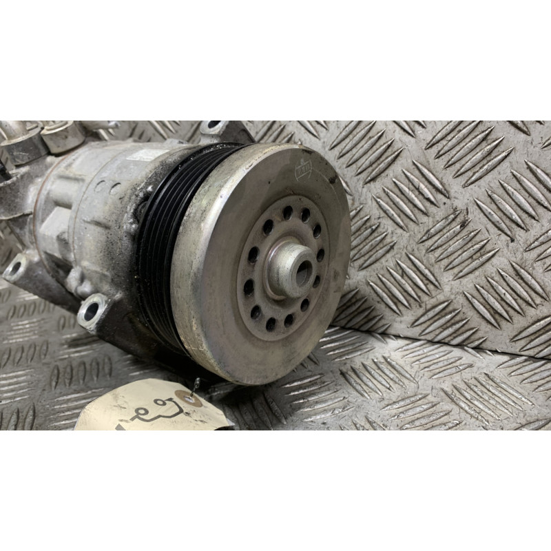 Compresseur clim FIAT PUNTO 3 Photo n°4