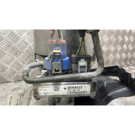 Pompe de direction RENAULT LAGUNA 3