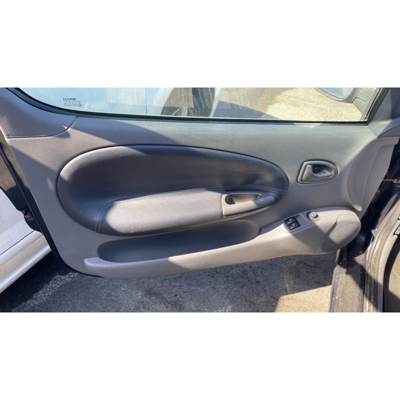 Pompe de direction RENAULT MEGANE 1 Photo n°13