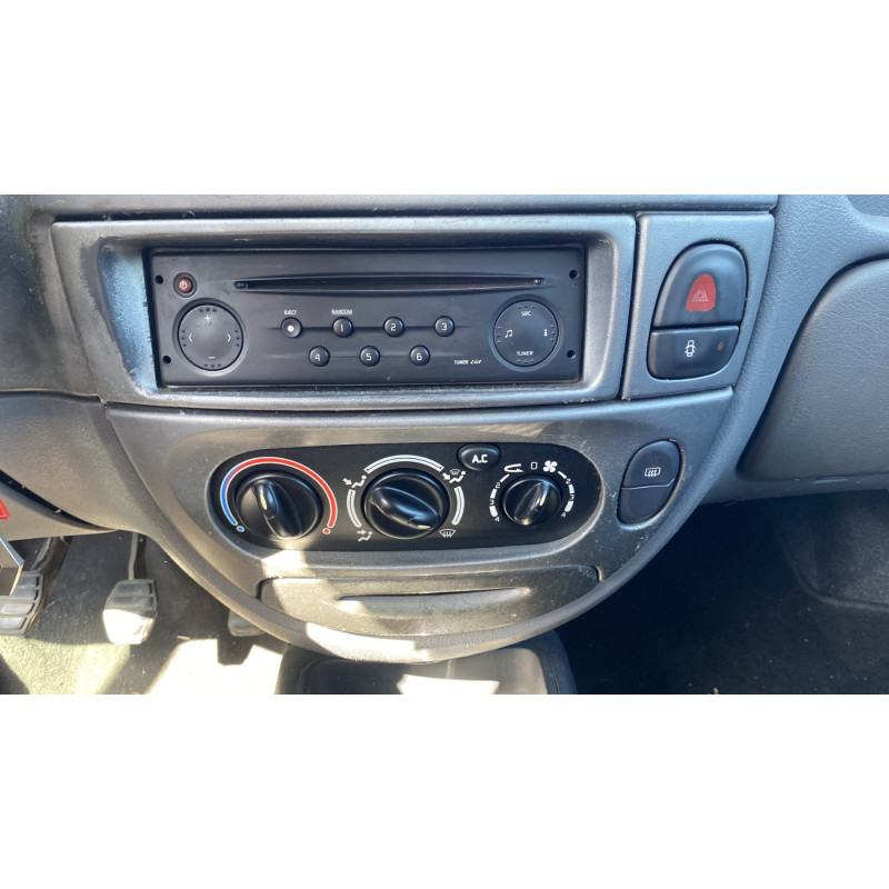 Pompe de direction RENAULT MEGANE 1 Photo n°19