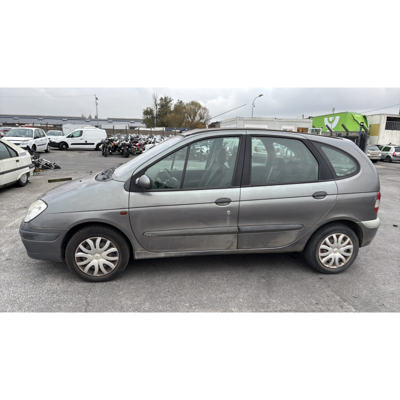 Pompe de direction RENAULT SCENIC 1 Photo n°10