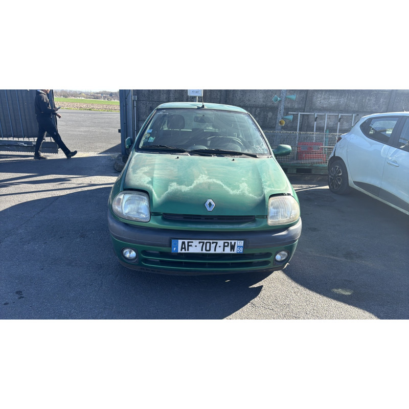 Pompe de direction RENAULT CLIO 2 Photo n°12