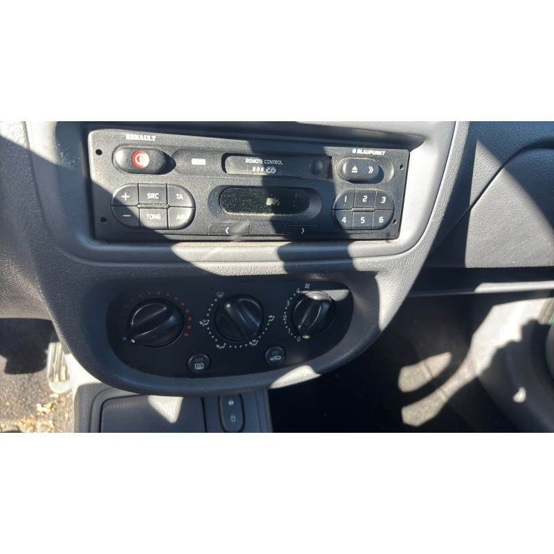 Pompe de direction RENAULT CLIO 2 Photo n°19