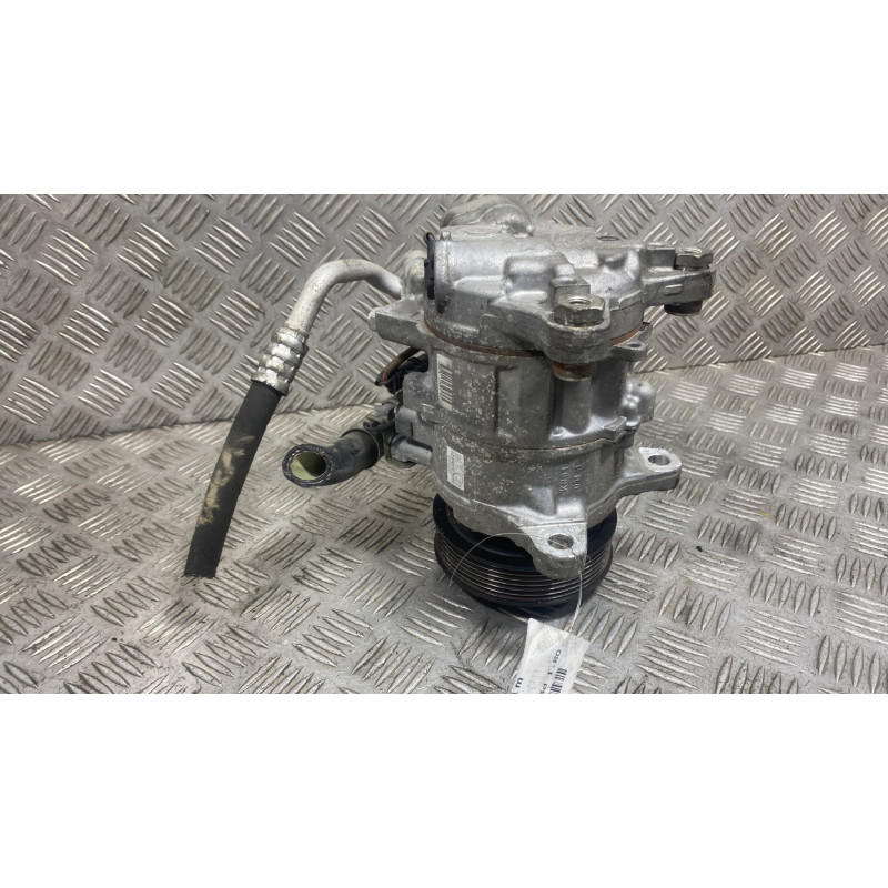 Compresseur clim BMW SERIE 1 F20 Photo n°1