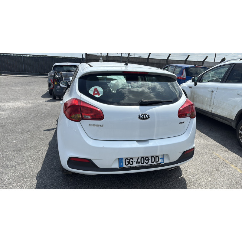 Compresseur clim KIA CEE-D 2 Photo n°8