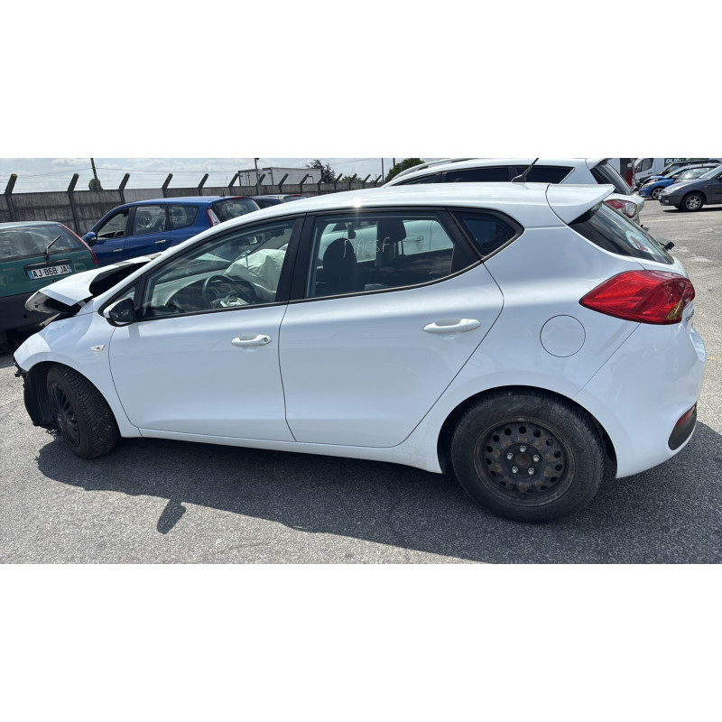 Compresseur clim KIA CEE-D 2 Photo n°9