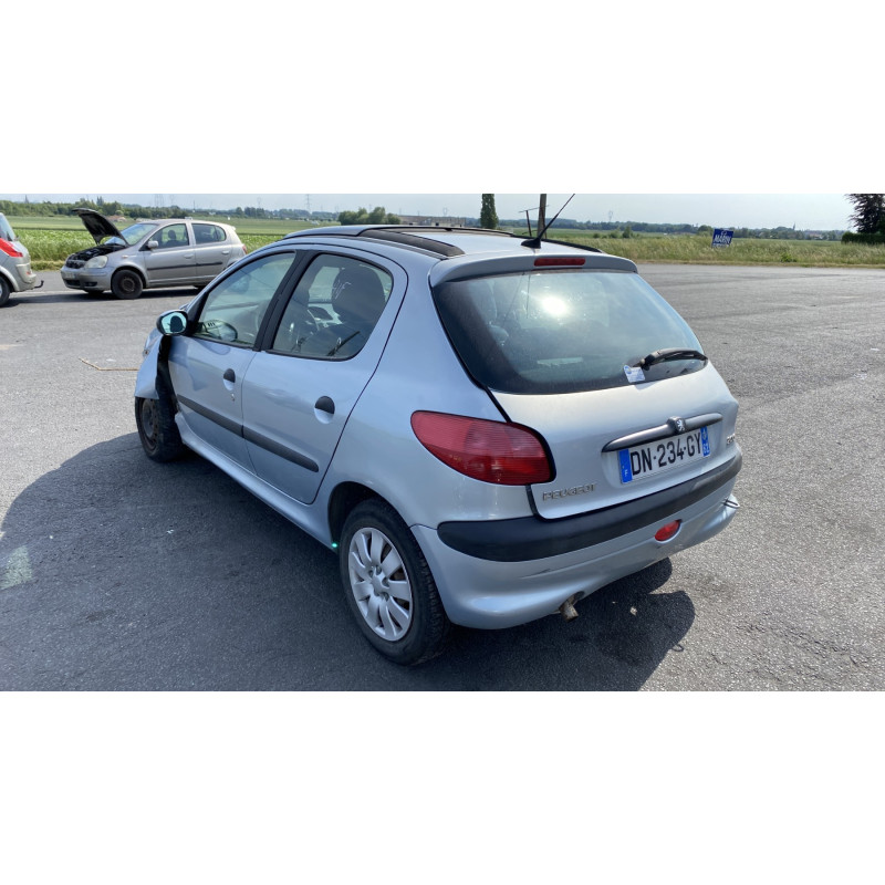 Pompe de direction PEUGEOT 206 Photo n°8