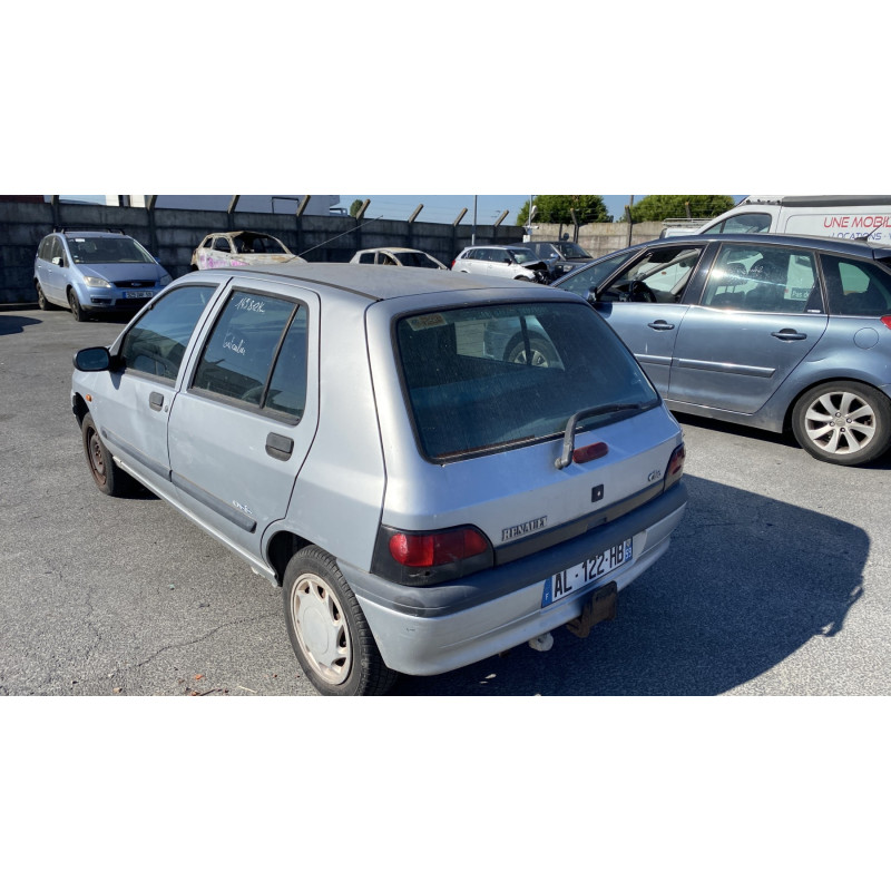 Alternateur RENAULT CLIO 1 Photo n°8