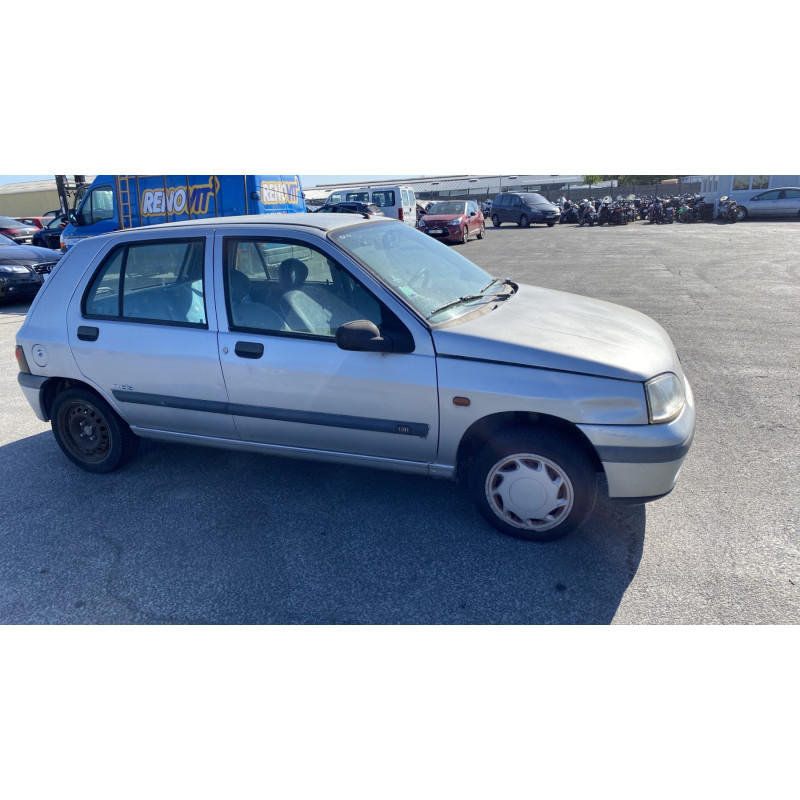 Alternateur RENAULT CLIO 1 Photo n°11