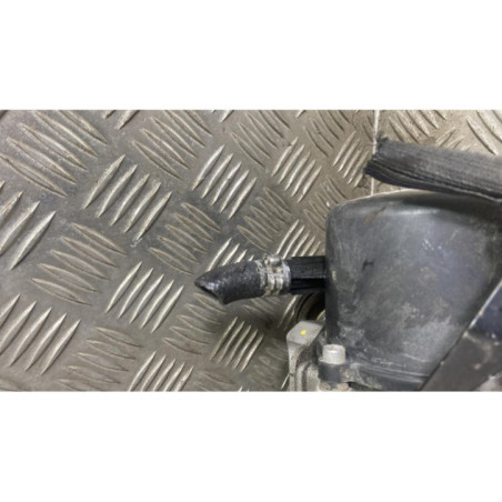 Pompe de direction PEUGEOT 508 1