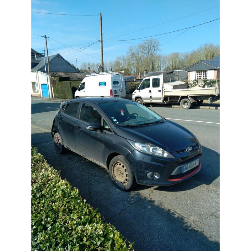 Compresseur clim FORD FIESTA 6 Photo n°9