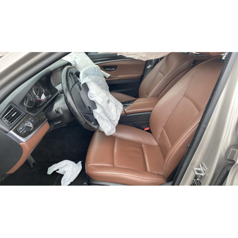 Compresseur clim BMW SERIE 5 F11 Photo n°18