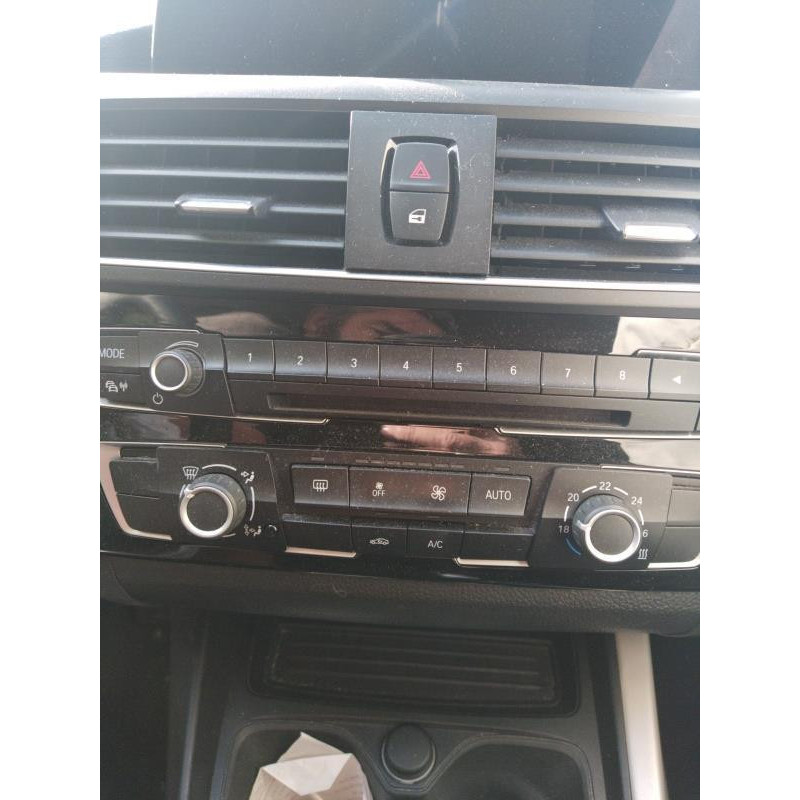 Compresseur clim BMW SERIE 1 F20 Photo n°14