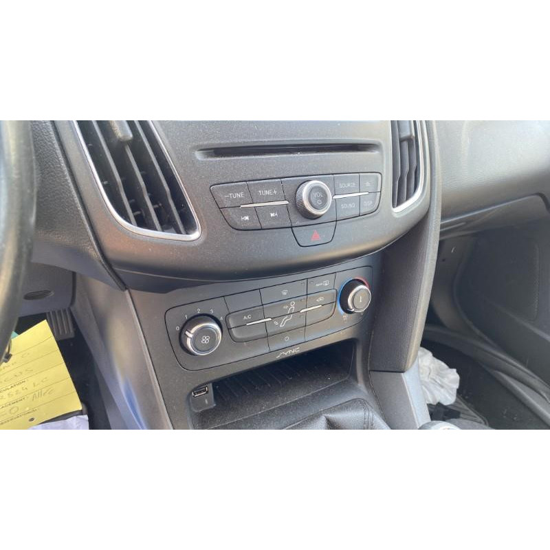 Compresseur clim FORD FOCUS 3 Photo n°8