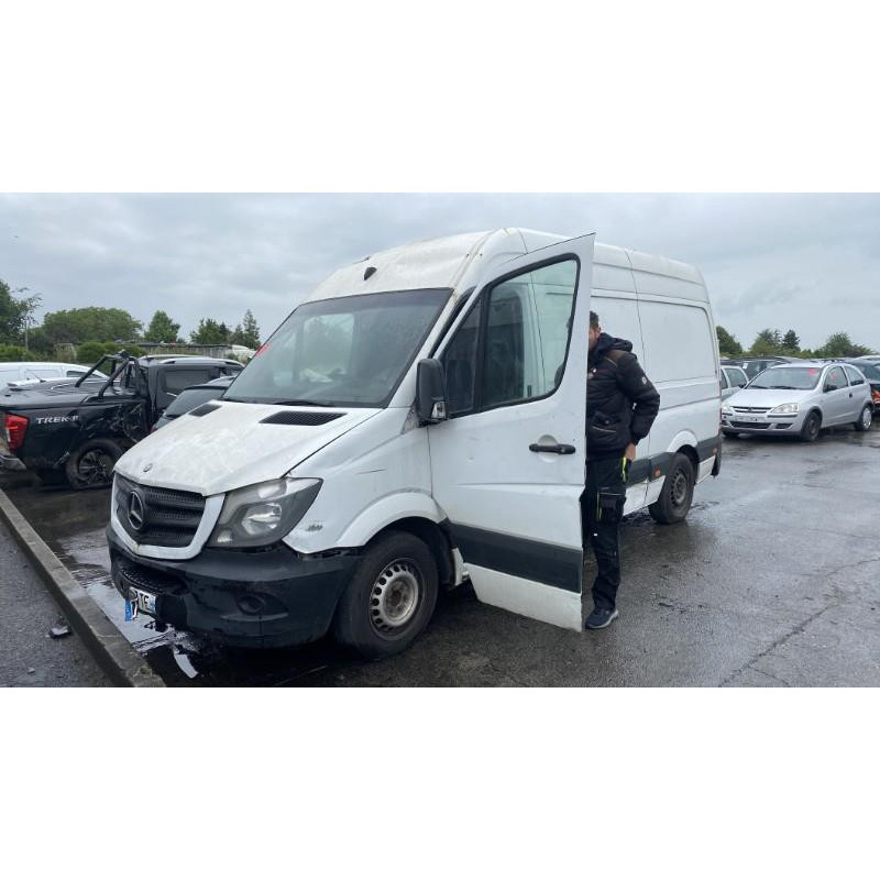 Compresseur clim MERCEDES SPRINTER 2 Photo n°9