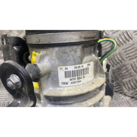 Pompe de direction PEUGEOT 308 1