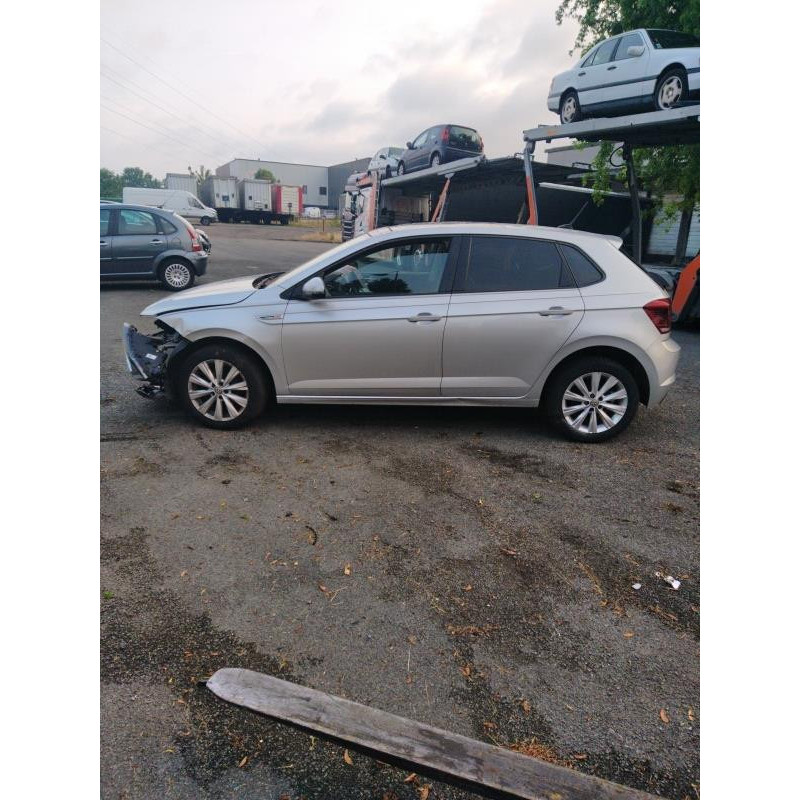 Compresseur clim VOLKSWAGEN POLO 6 Photo n°10